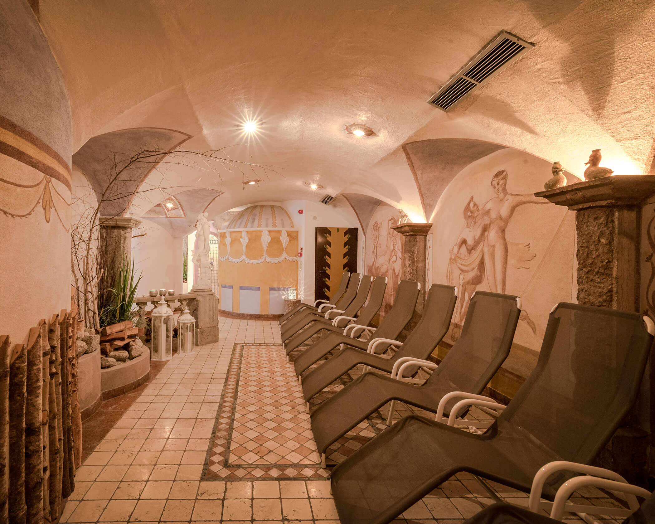 The wellness area of the Hotel Anewandter in 1996