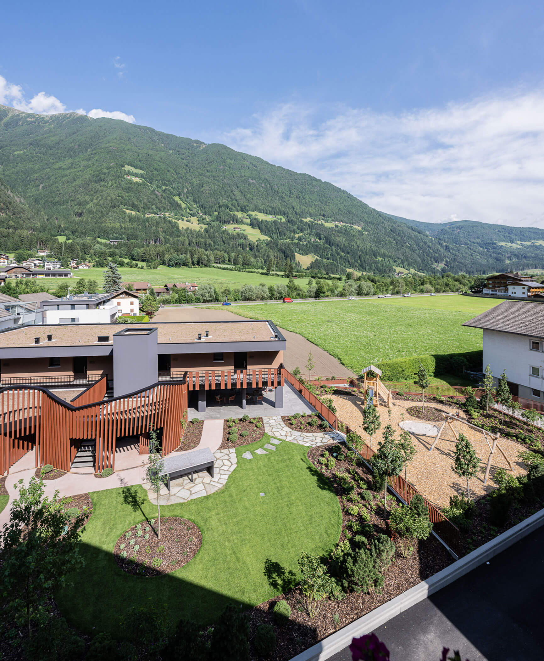Neuer Garten und Wellnessbereich vom Hotel Anewandter