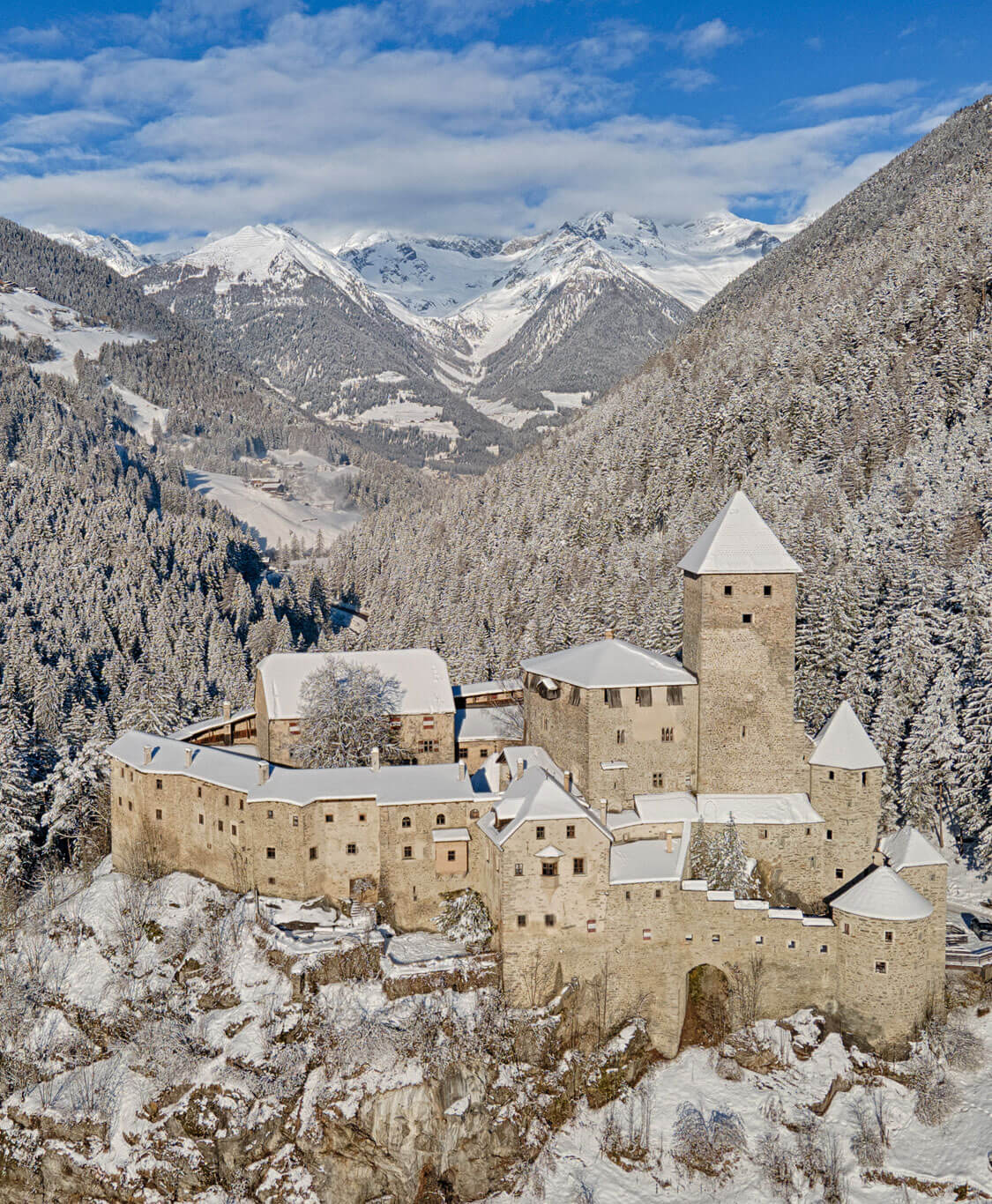Das Schloss Taufers in Bruneck - Hotel Anewandter