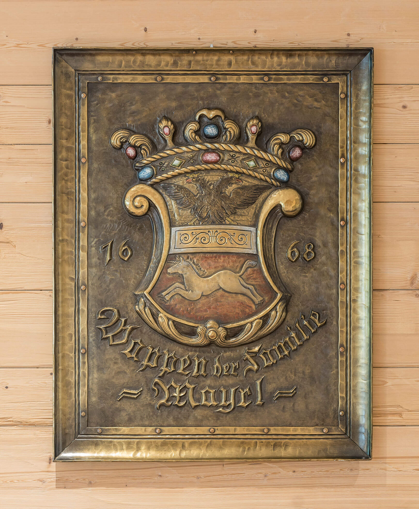 Das Wappen der Familie Mayrl vom Jahr 1668 - Hotel Anewandter